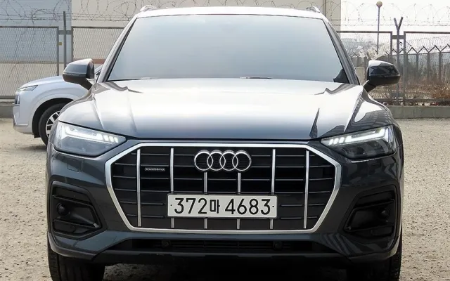 수원무직자중고차전액할부 Q5 (FY) 45 TFSI 콰트로 스포트백 매물 사진 20 - 2024/11 15,637km